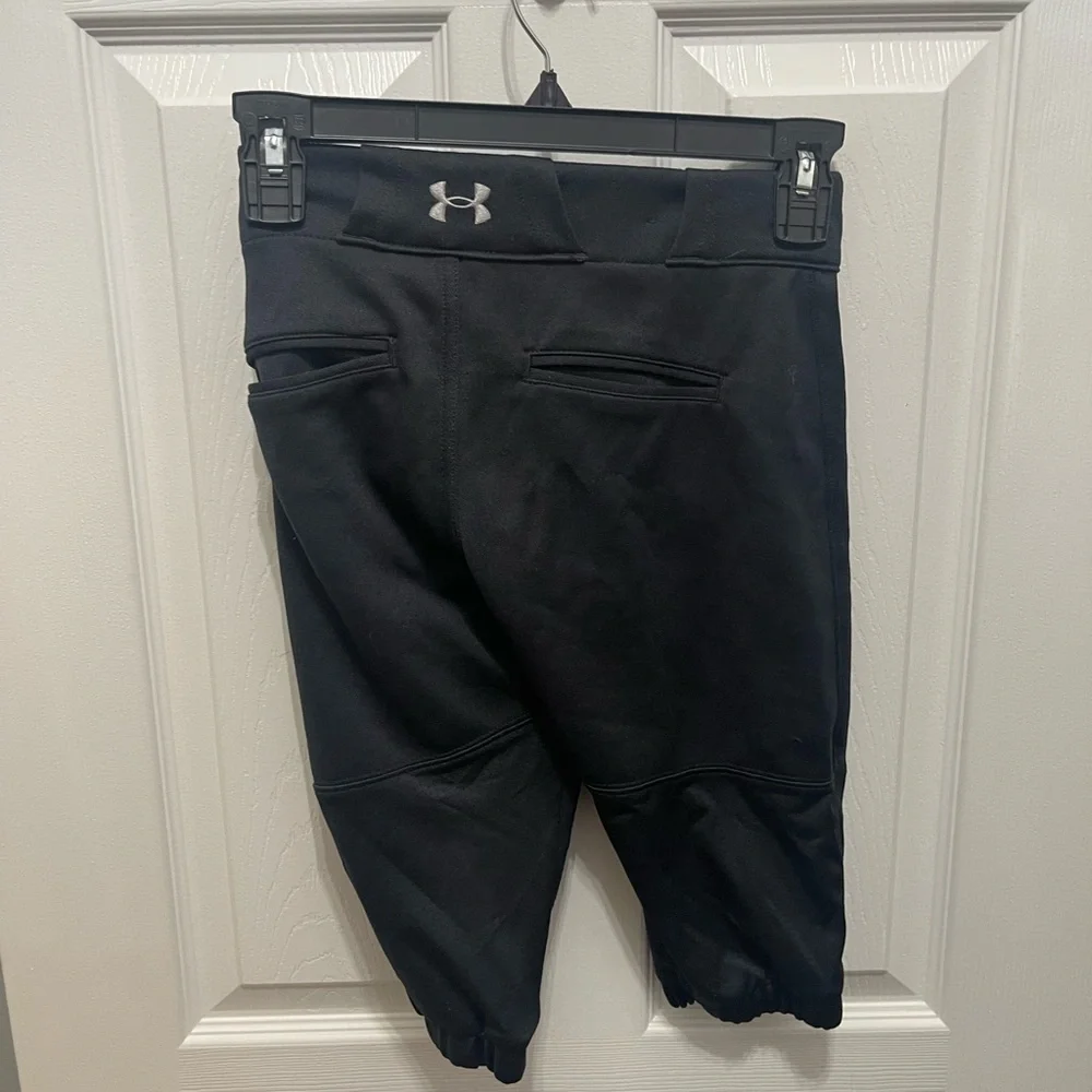 Football shorts under Armour youth small black - Picture 9 of 10